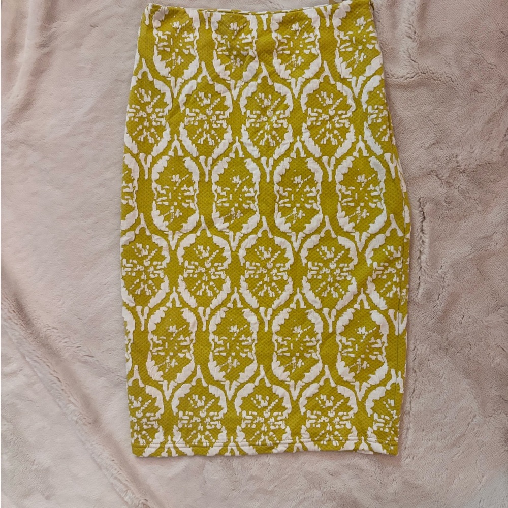 Lucy Paris Mustard and White Patterned Pencil Skirt
